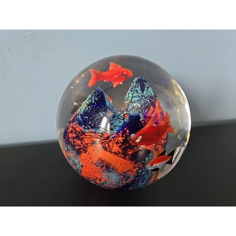 Crystal Collection Fish Paperweight Handcrafted Round‎ Shape Decorative